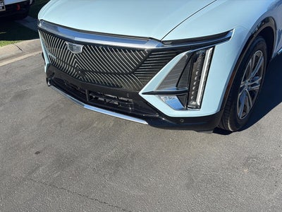 2024 Cadillac LYRIQ Luxury 1