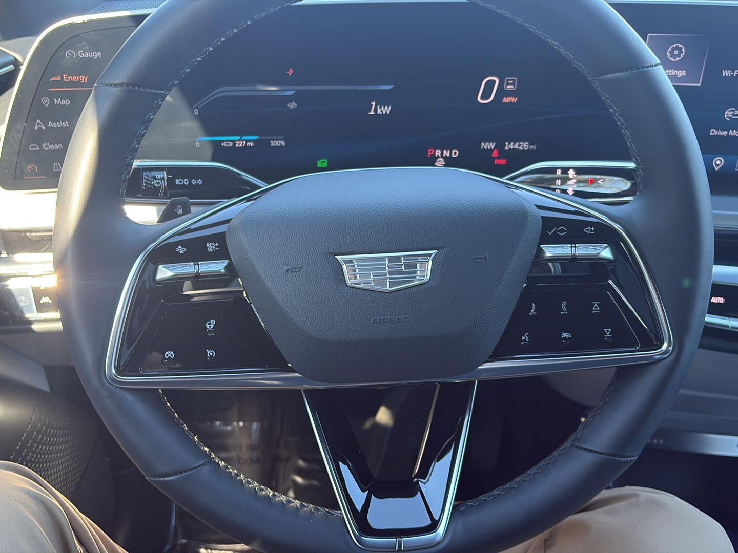 2024 Cadillac LYRIQ Luxury 1