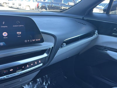 2024 Cadillac LYRIQ Luxury 1