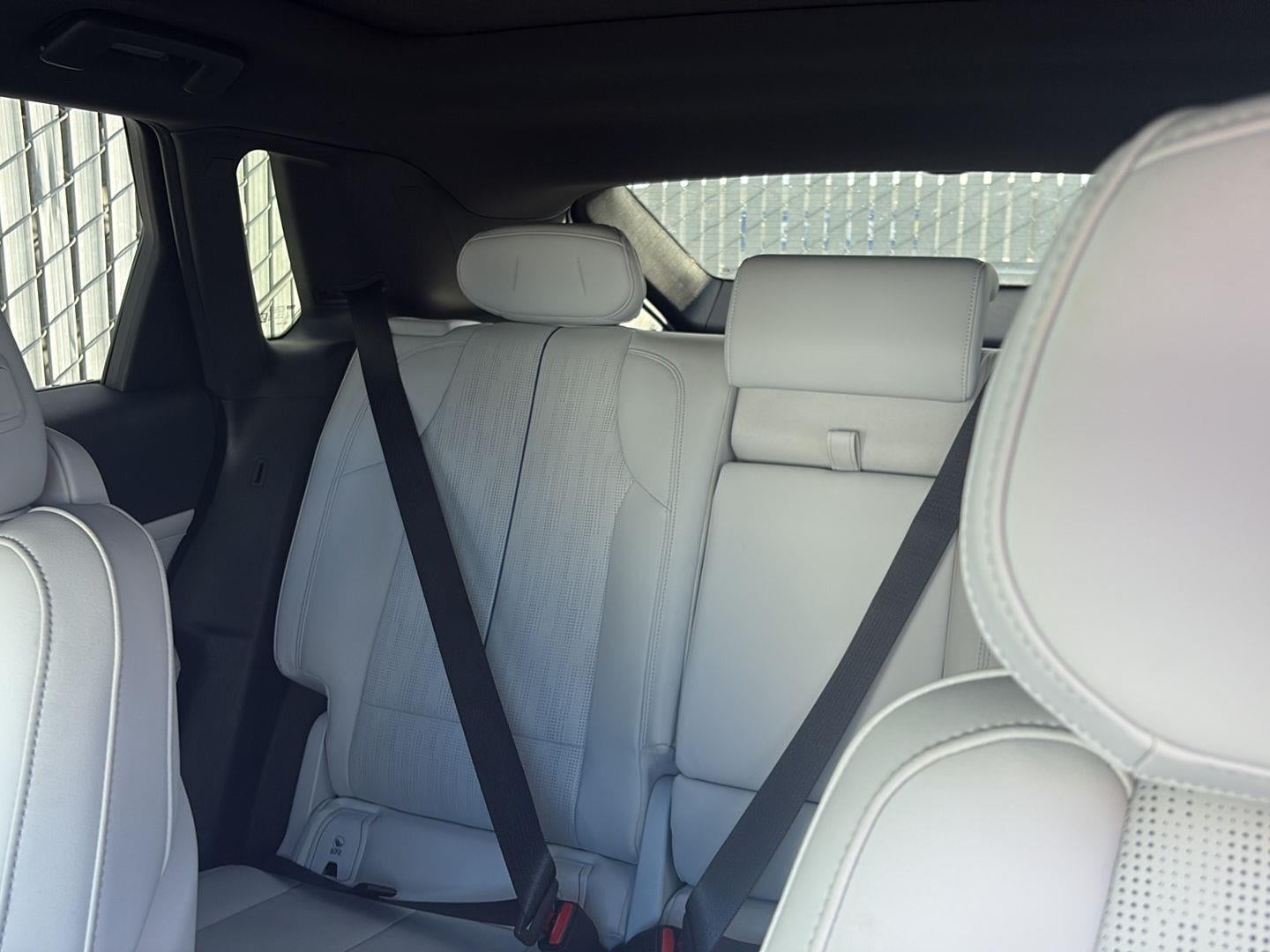 2024 Cadillac LYRIQ Luxury 1