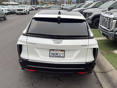 2024 Cadillac LYRIQ Luxury 2