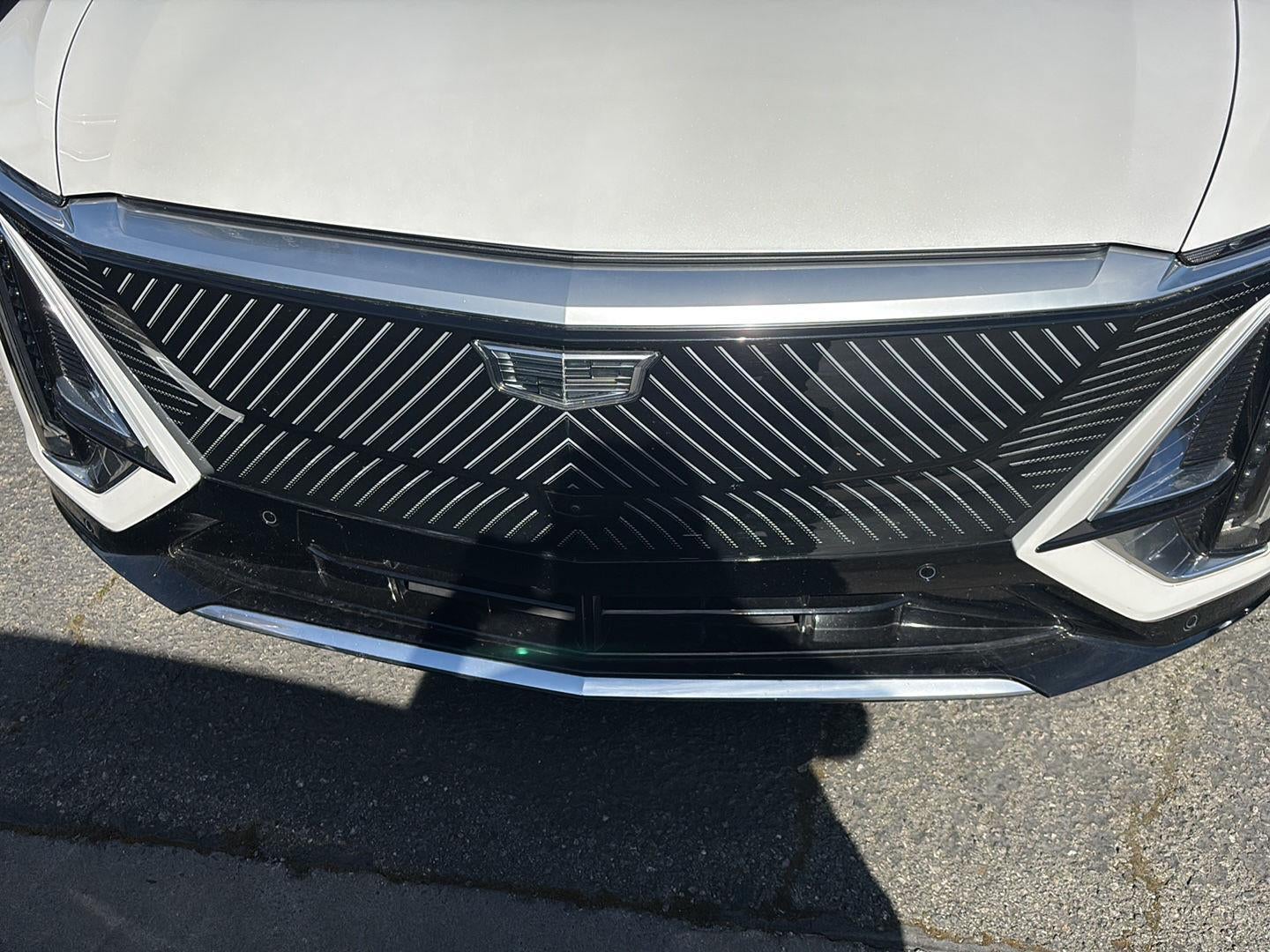 2024 Cadillac LYRIQ Luxury 2