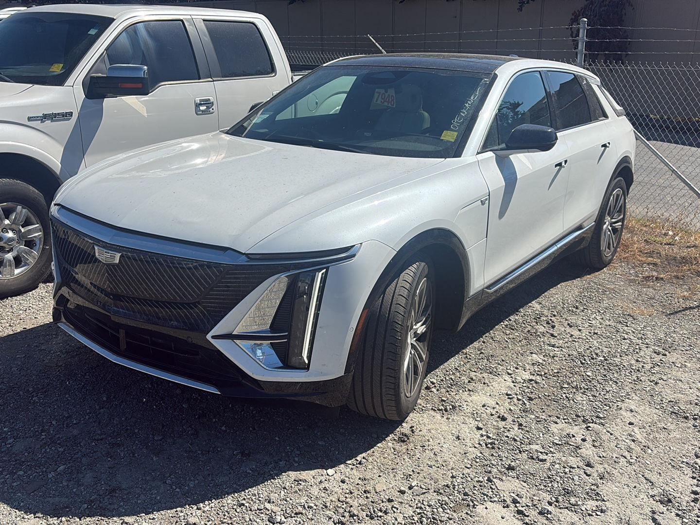 2024 Cadillac LYRIQ Luxury 2