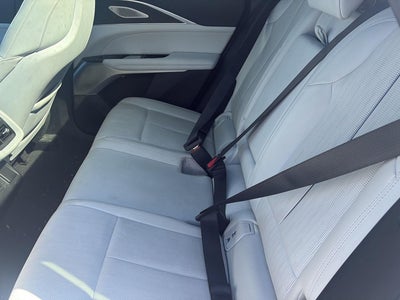 2024 Cadillac LYRIQ Luxury 2