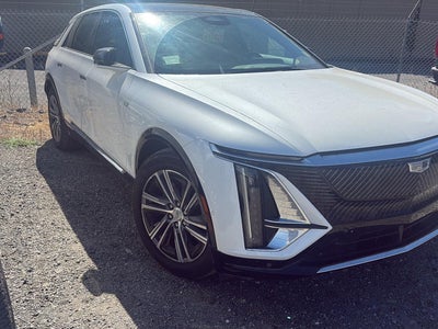 2024 Cadillac LYRIQ Luxury 2