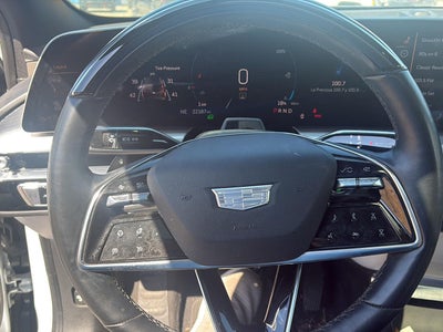 2024 Cadillac LYRIQ Luxury 2