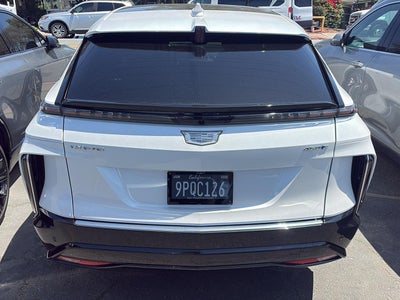 2024 Cadillac LYRIQ Luxury 3