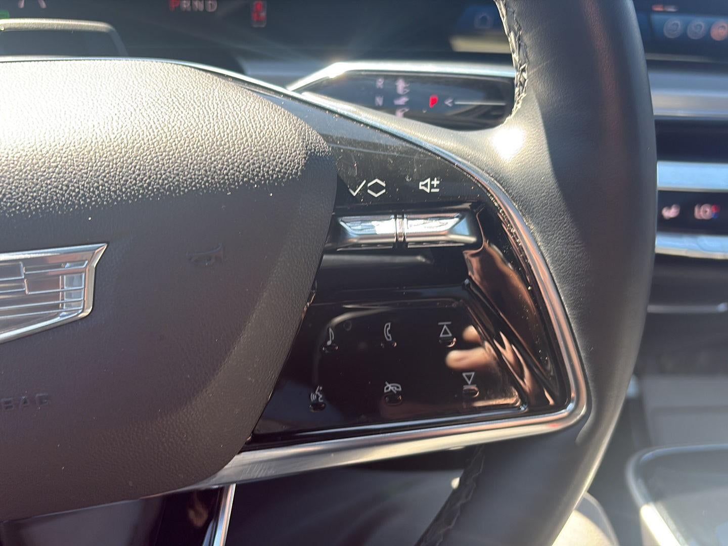 2024 Cadillac LYRIQ Luxury 3