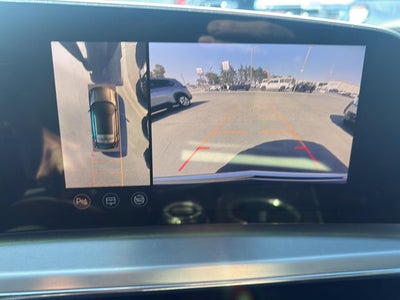 2024 Cadillac LYRIQ Luxury 3