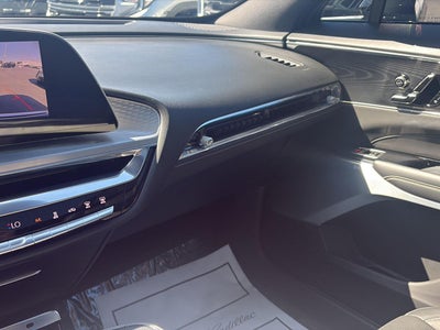 2024 Cadillac LYRIQ Luxury 3