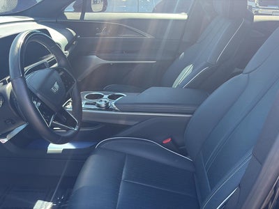 2024 Cadillac LYRIQ Luxury 3