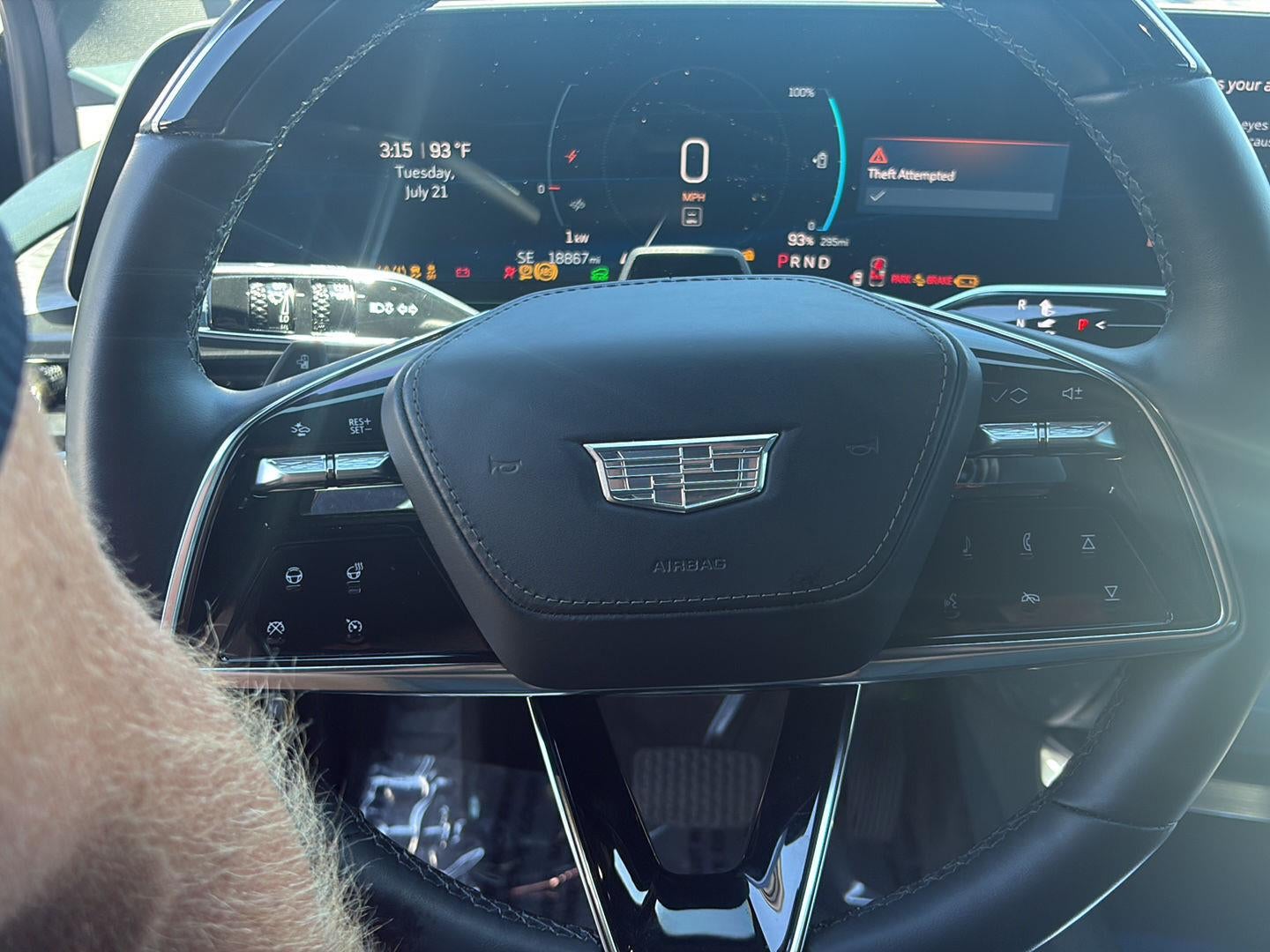2024 Cadillac LYRIQ Luxury 3