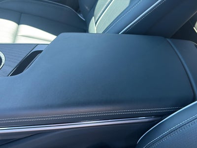 2024 Cadillac LYRIQ Luxury 3
