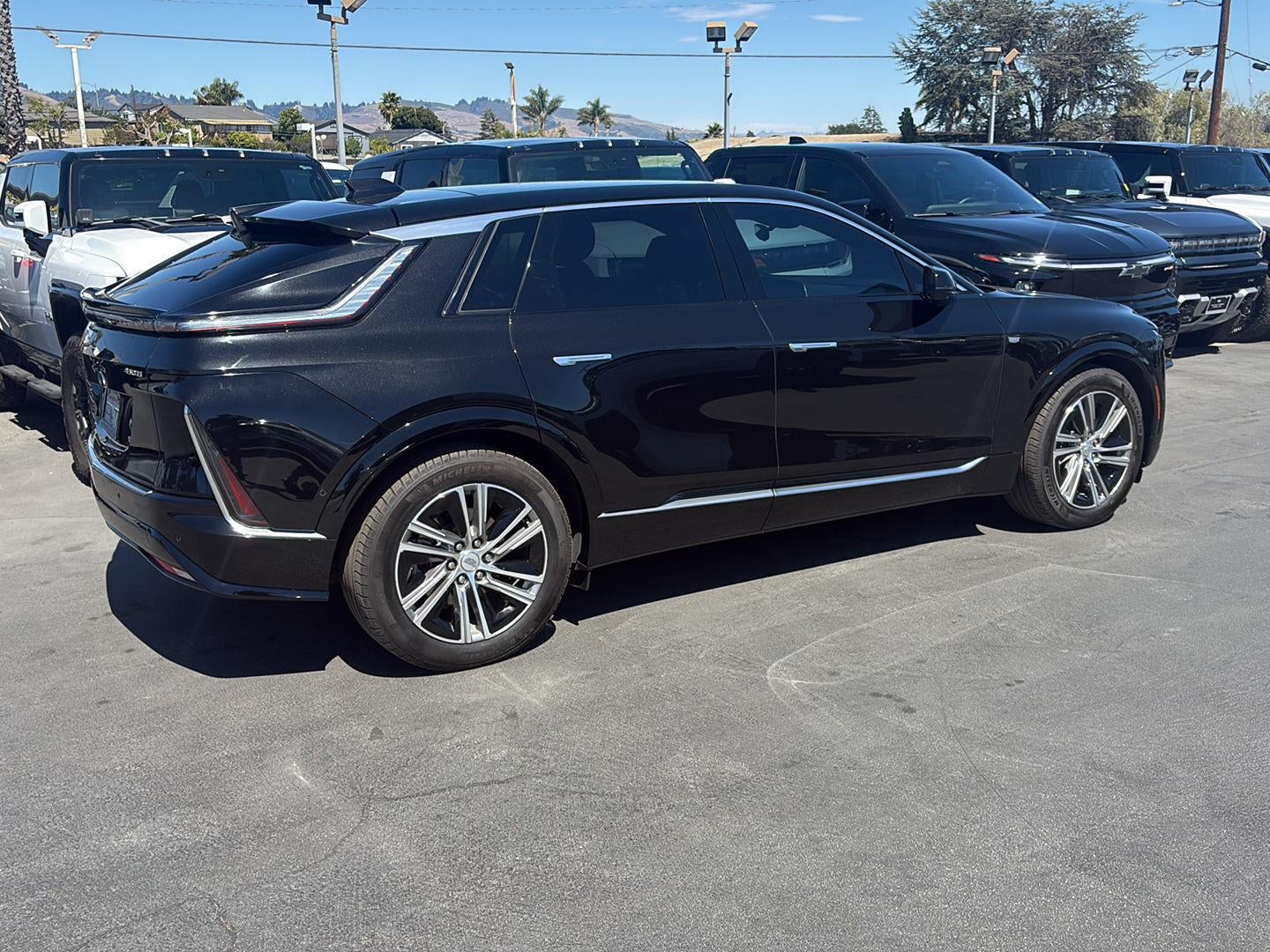 2024 Cadillac LYRIQ Luxury 3