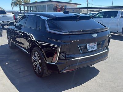 2024 Cadillac LYRIQ Luxury 3