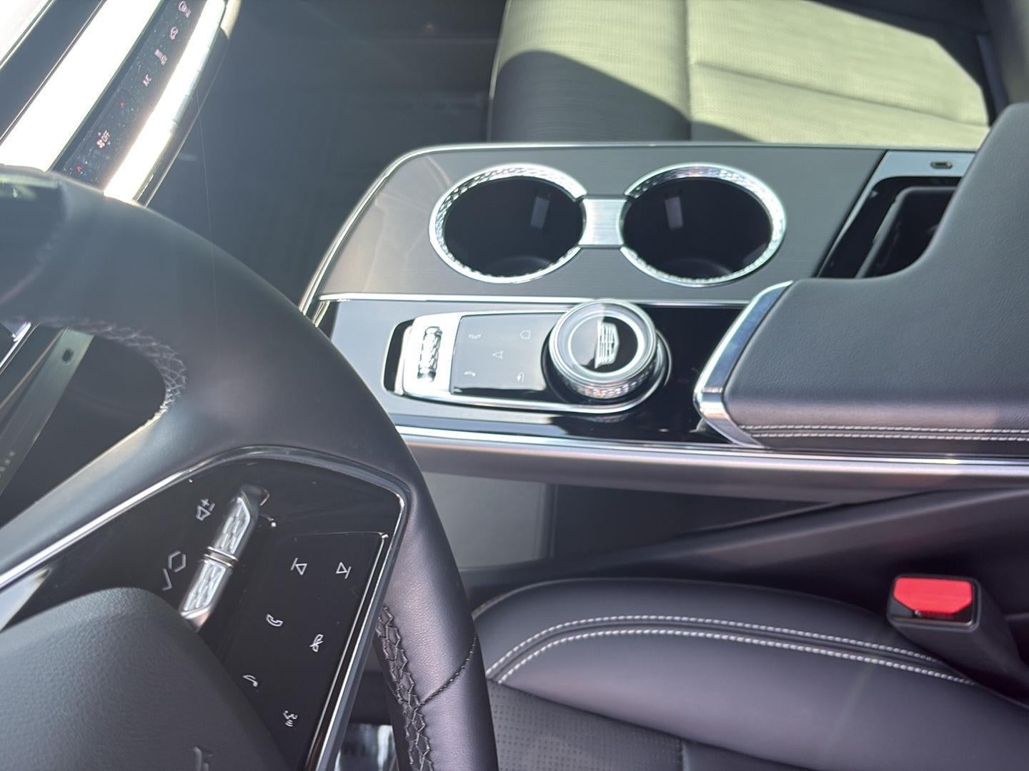 2024 Cadillac LYRIQ Luxury 3