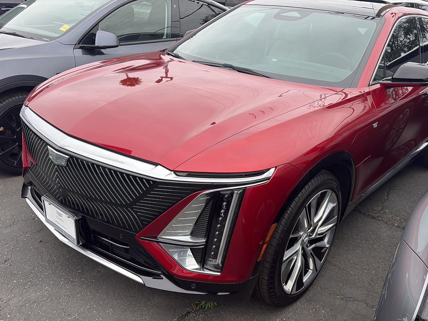 2024 Cadillac LYRIQ Luxury 3