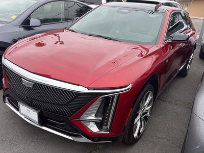2024 Cadillac LYRIQ Luxury 3