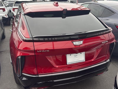 2024 Cadillac LYRIQ Luxury 3
