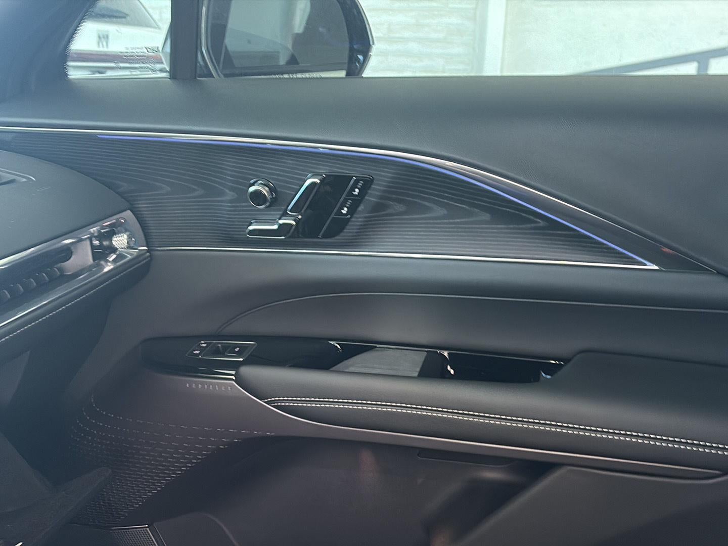 2024 Cadillac LYRIQ Sport 1