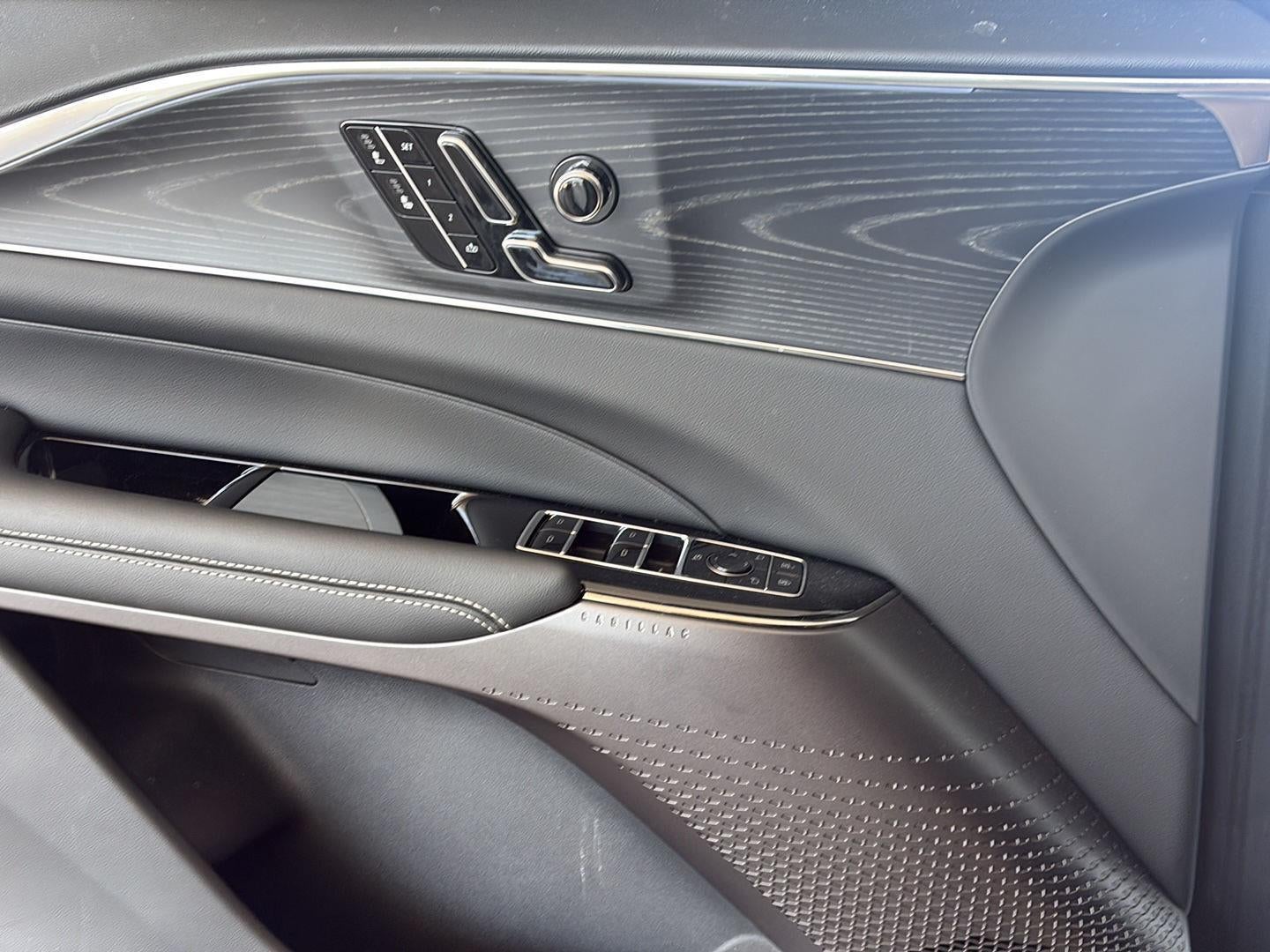2024 Cadillac LYRIQ Sport 1