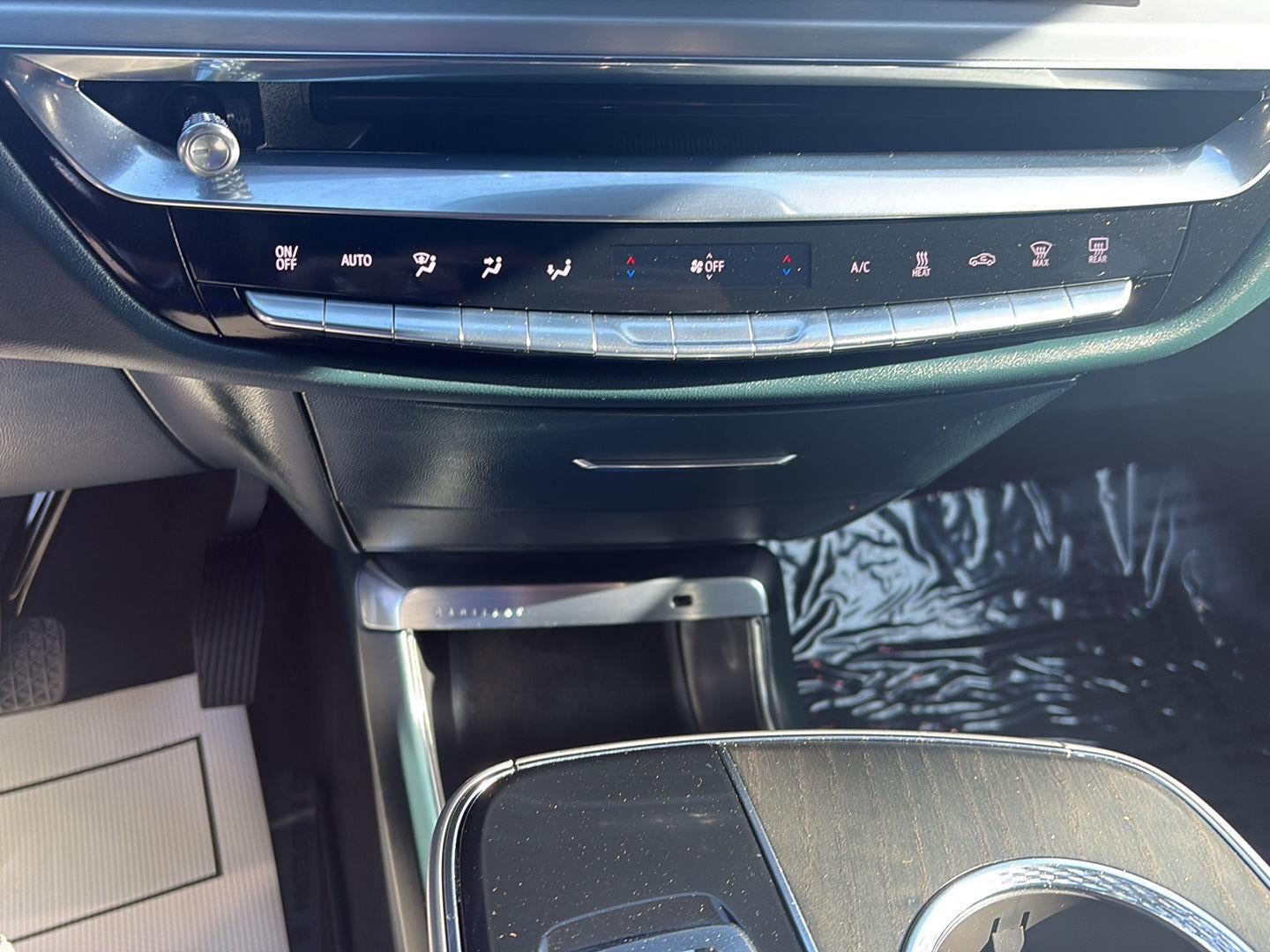 2024 Cadillac LYRIQ Sport 1