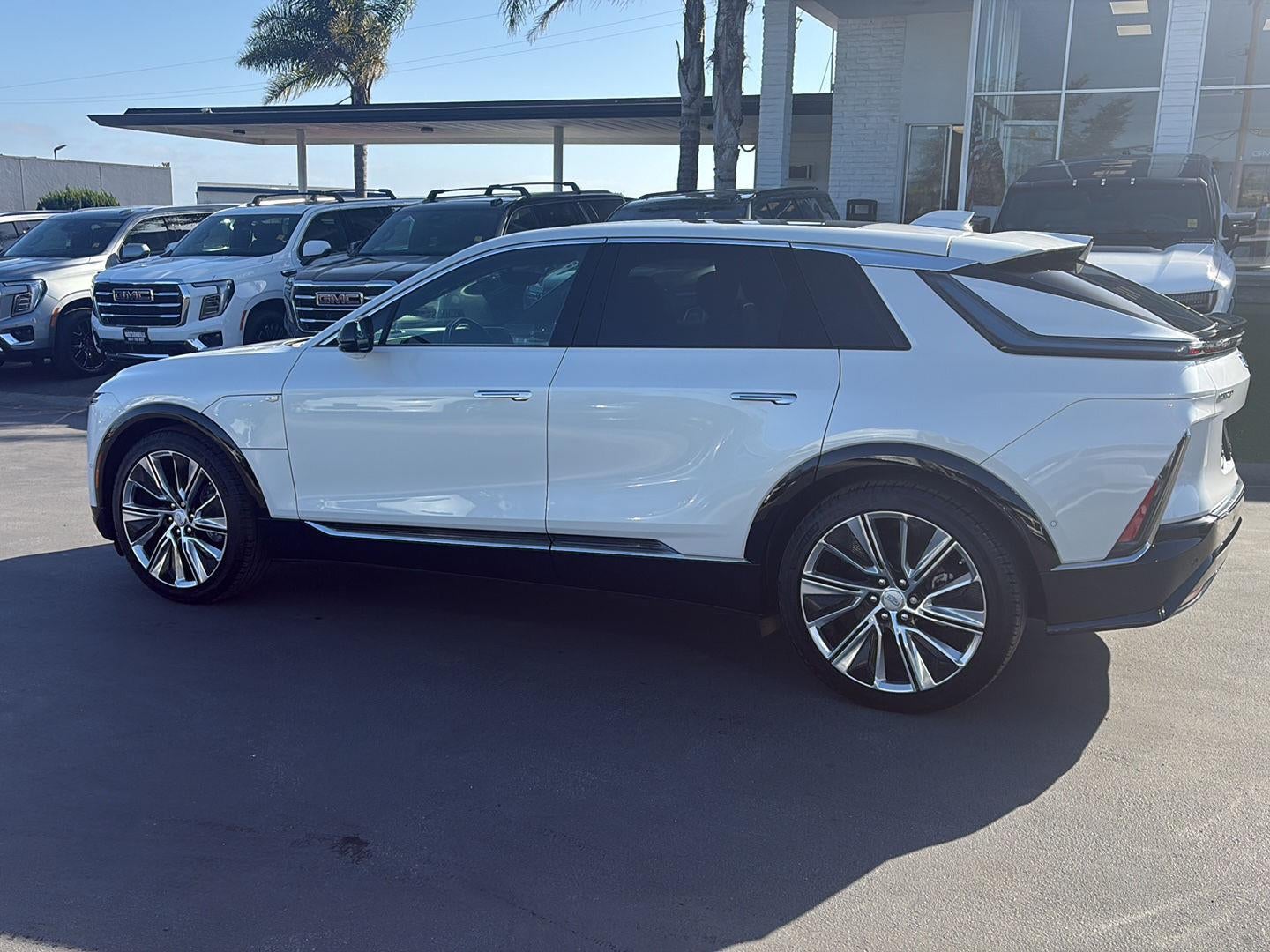 2024 Cadillac LYRIQ Sport 1