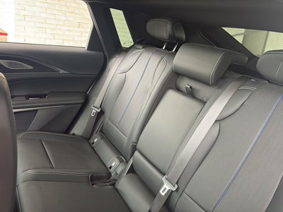 2024 Cadillac LYRIQ Sport 2