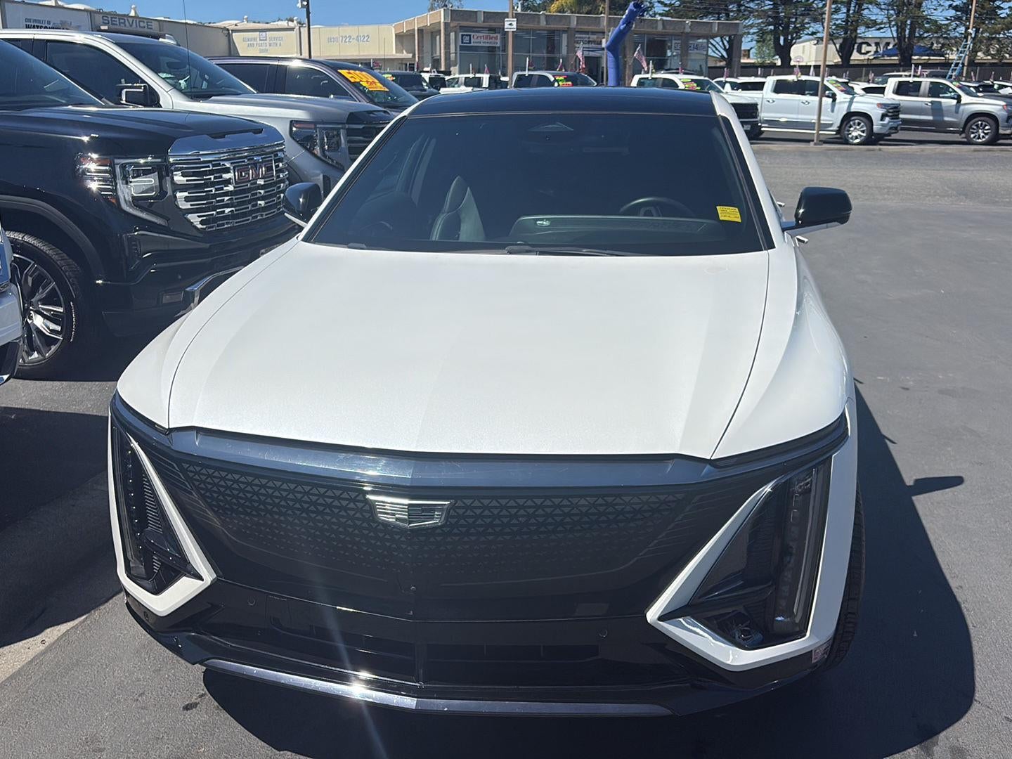 2024 Cadillac LYRIQ Sport 2