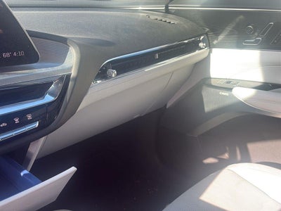 2024 Cadillac LYRIQ Sport 2