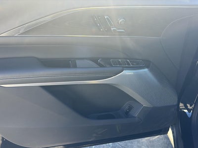 2024 Cadillac LYRIQ Sport 3