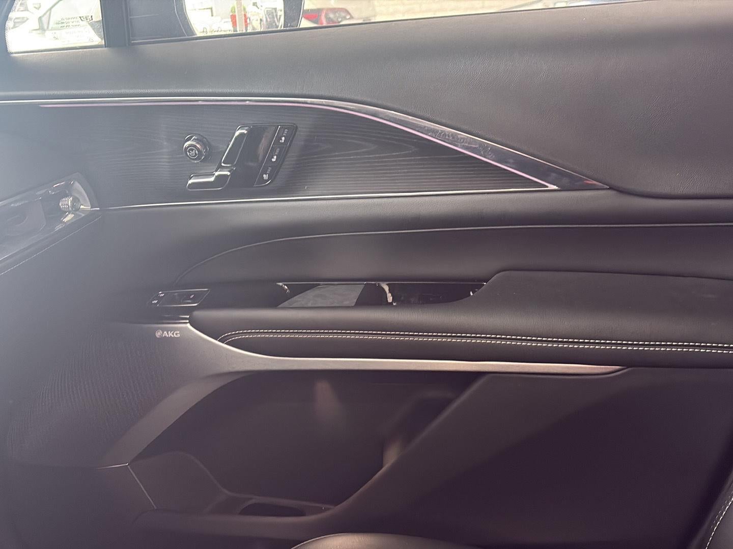 2024 Cadillac LYRIQ Sport 3