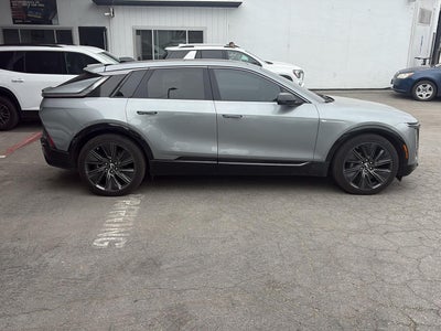 2024 Cadillac LYRIQ Sport 3