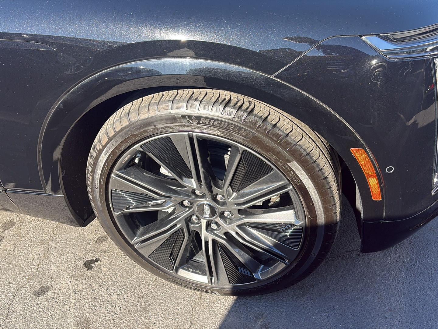 2024 Cadillac LYRIQ Sport 3