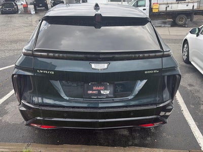 2024 Cadillac LYRIQ Sport 3