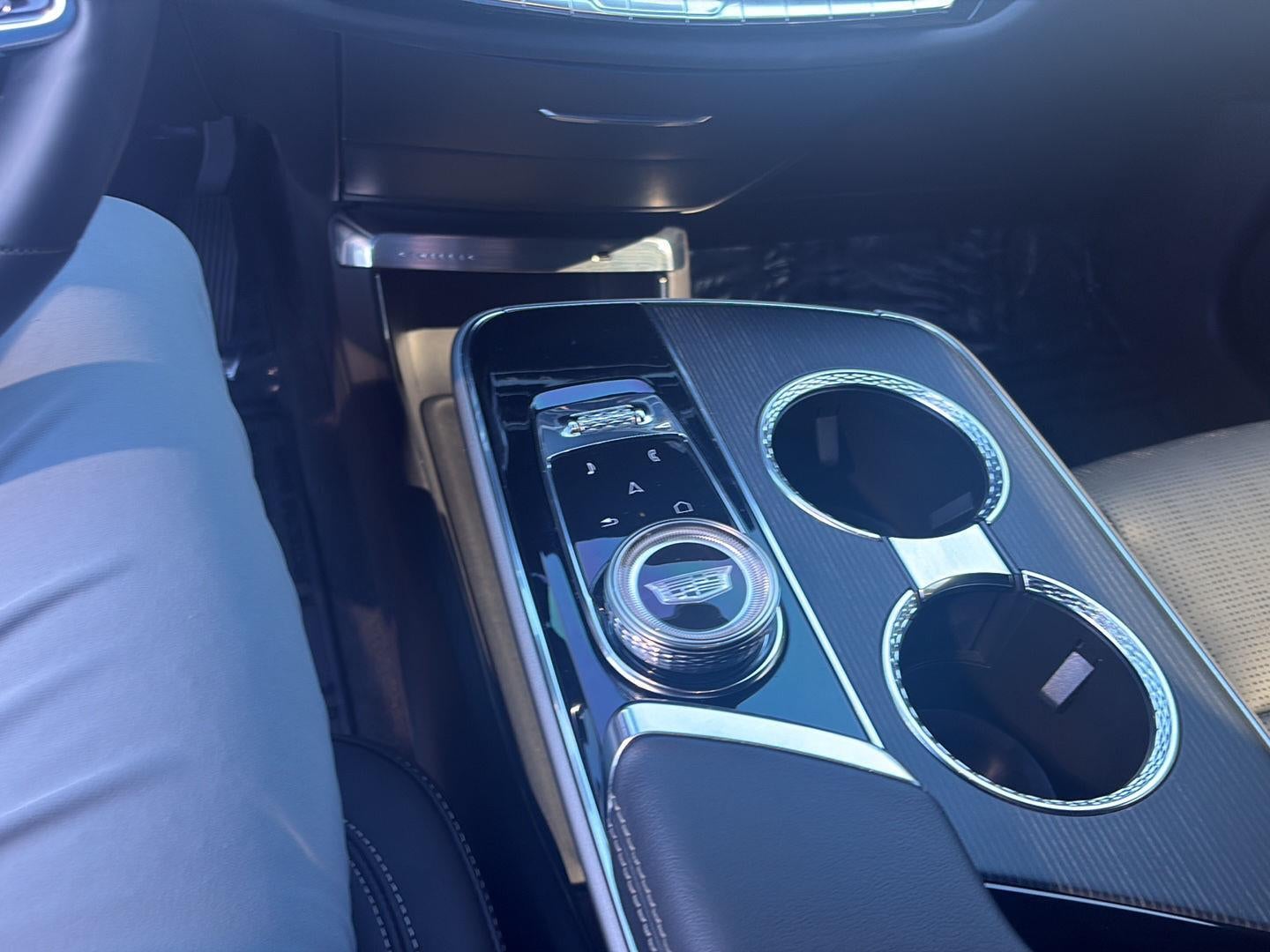 2024 Cadillac LYRIQ Sport 3