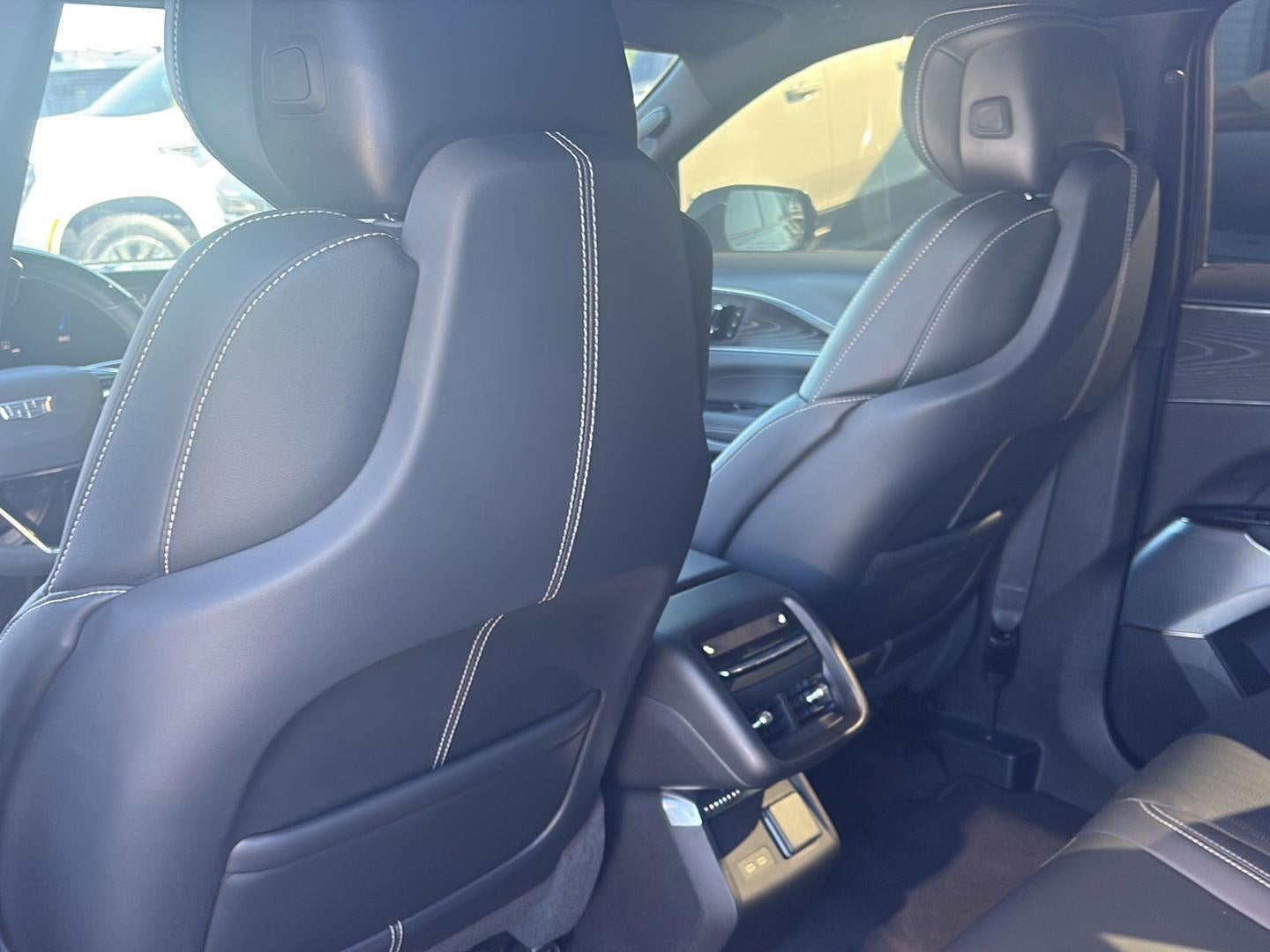 2024 Cadillac LYRIQ Sport 3