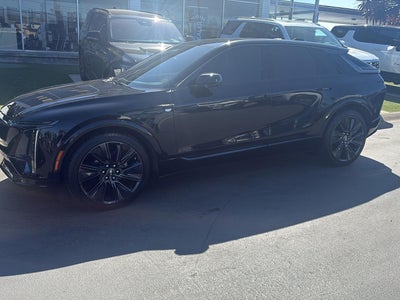 2024 Cadillac LYRIQ Sport 3