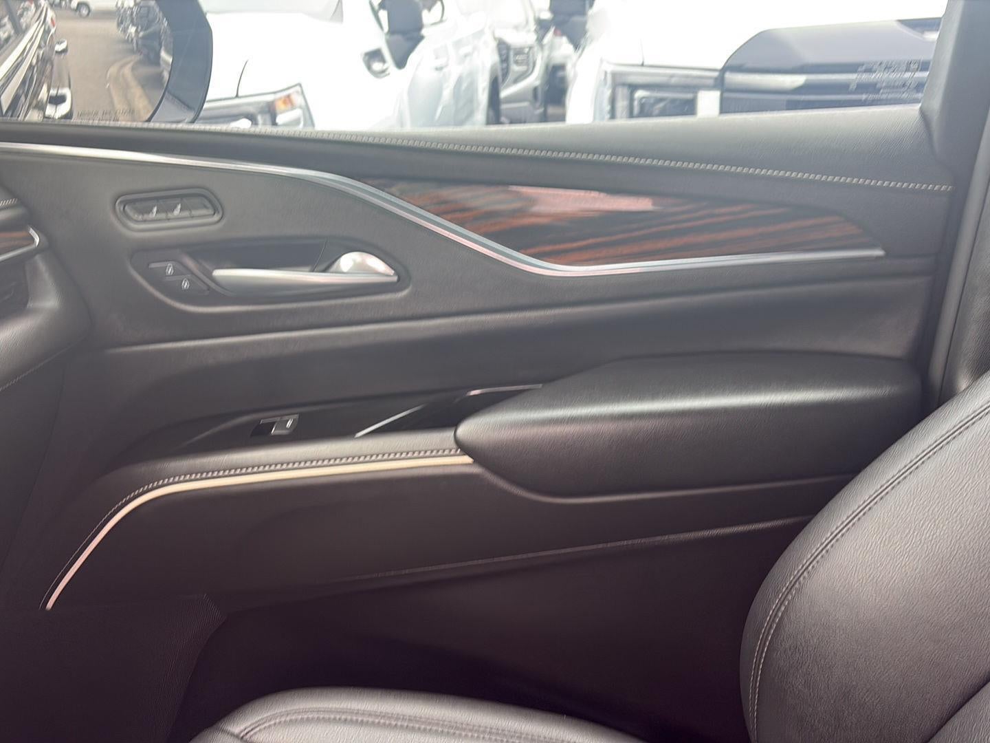 2024 Cadillac Escalade ESV Luxury