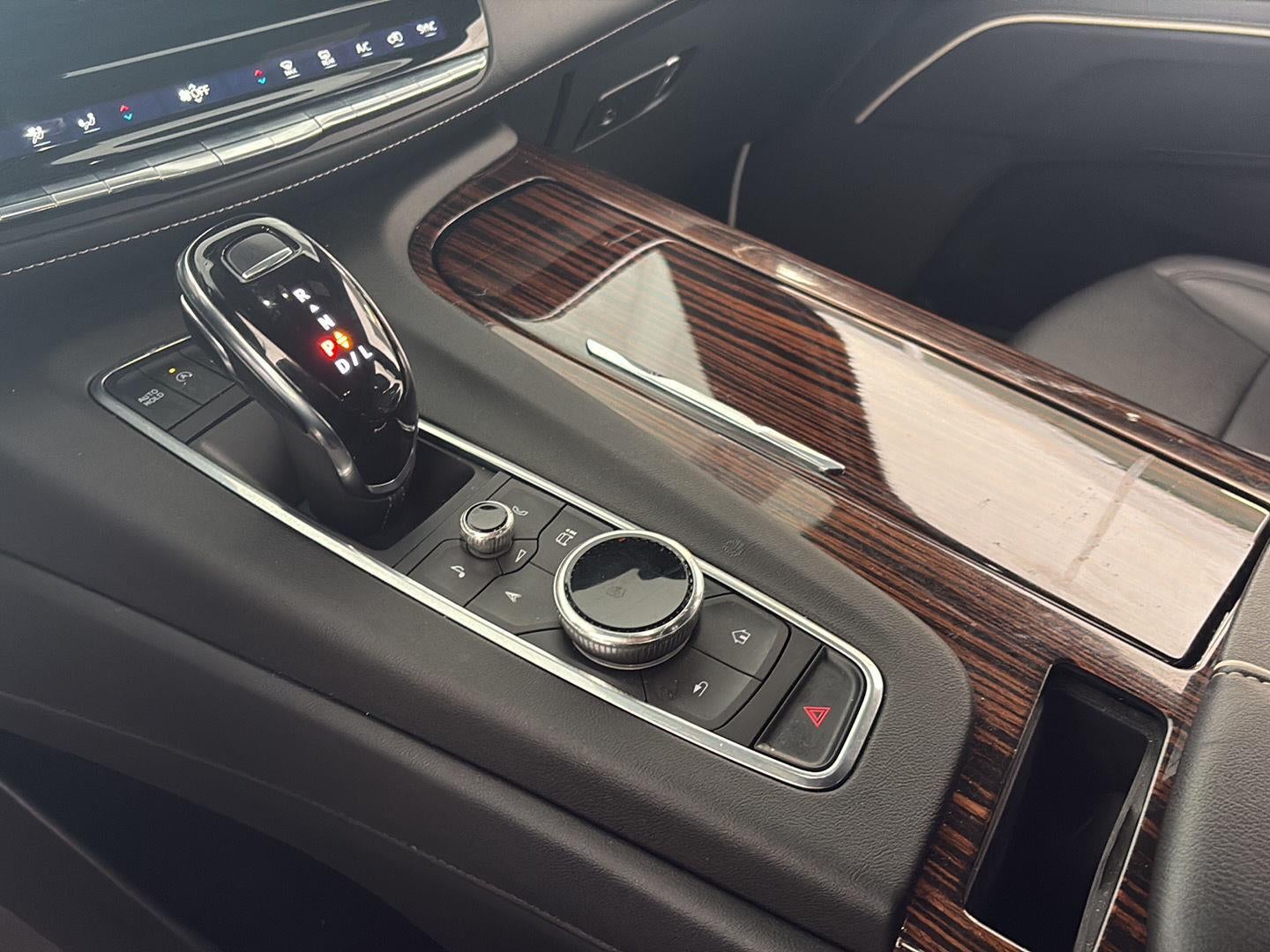 2022 Cadillac Escalade ESV Luxury