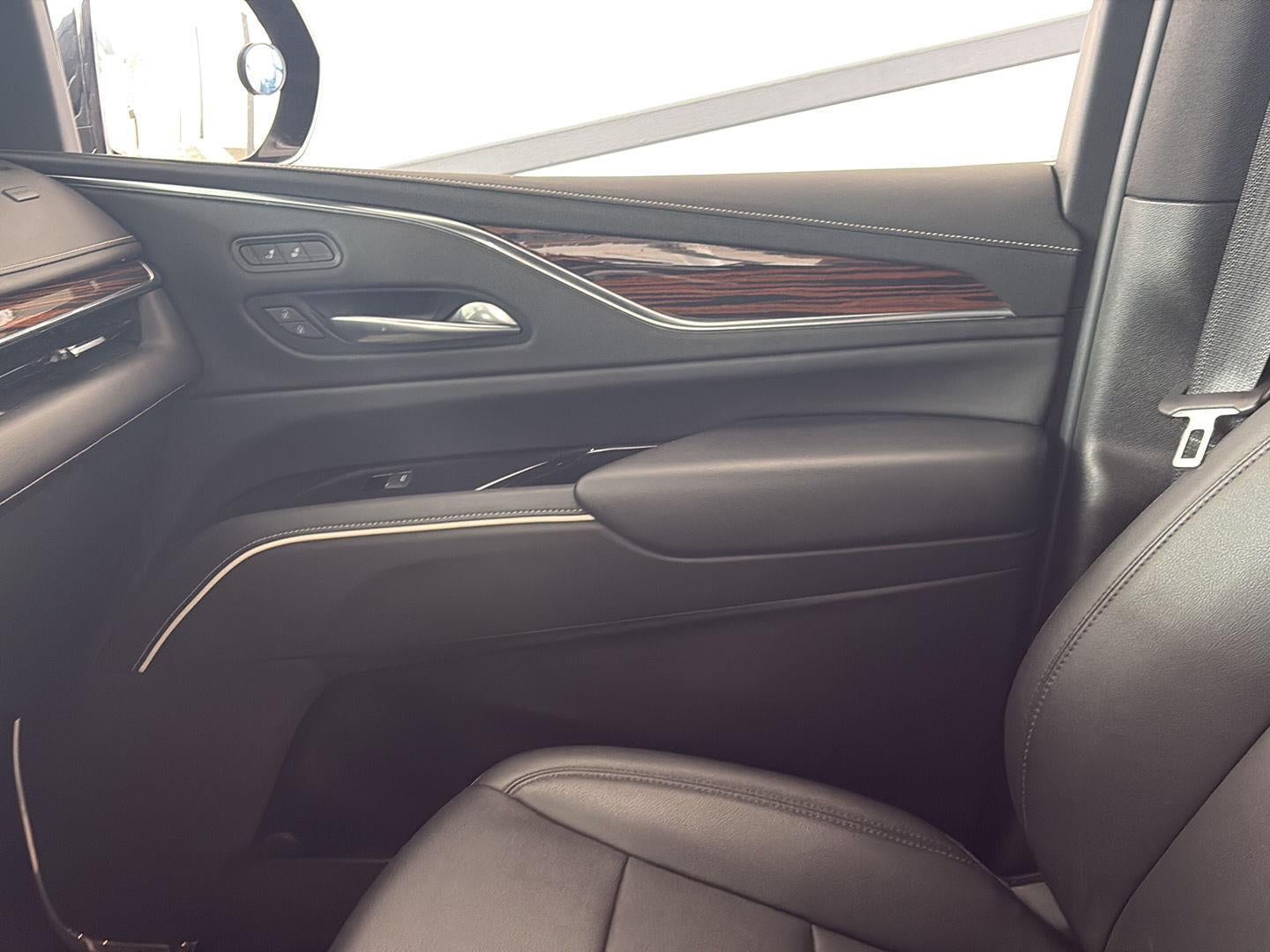 2022 Cadillac Escalade ESV Luxury