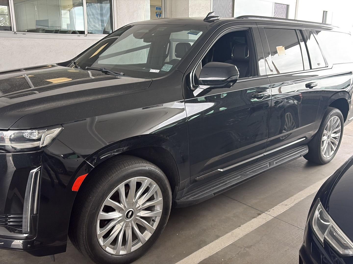 2022 Cadillac Escalade ESV Luxury