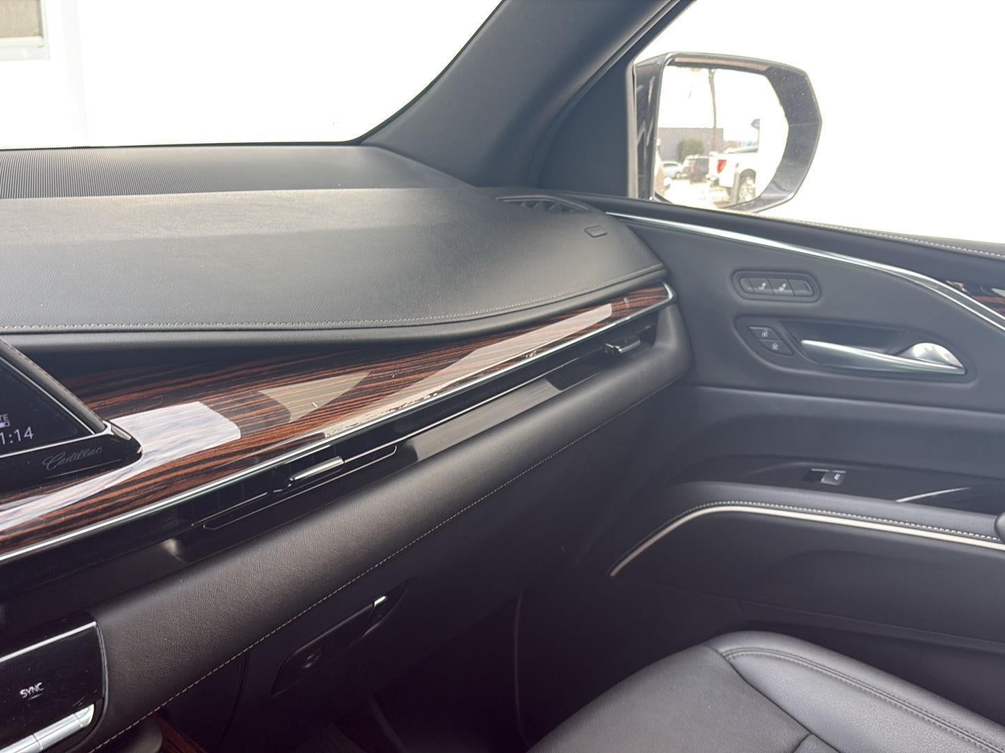 2023 Cadillac Escalade ESV Luxury