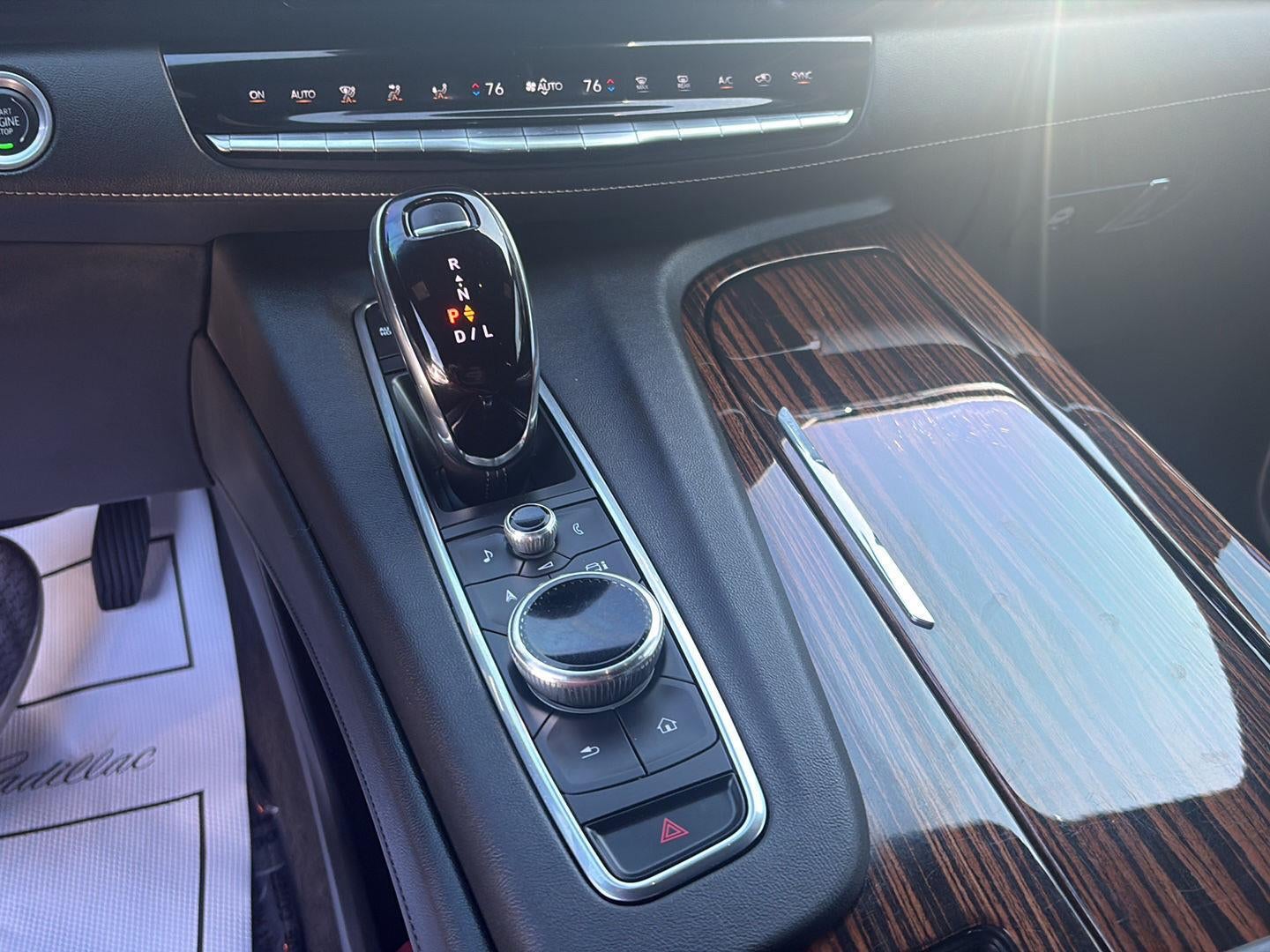 2022 Cadillac Escalade ESV Premium Luxury