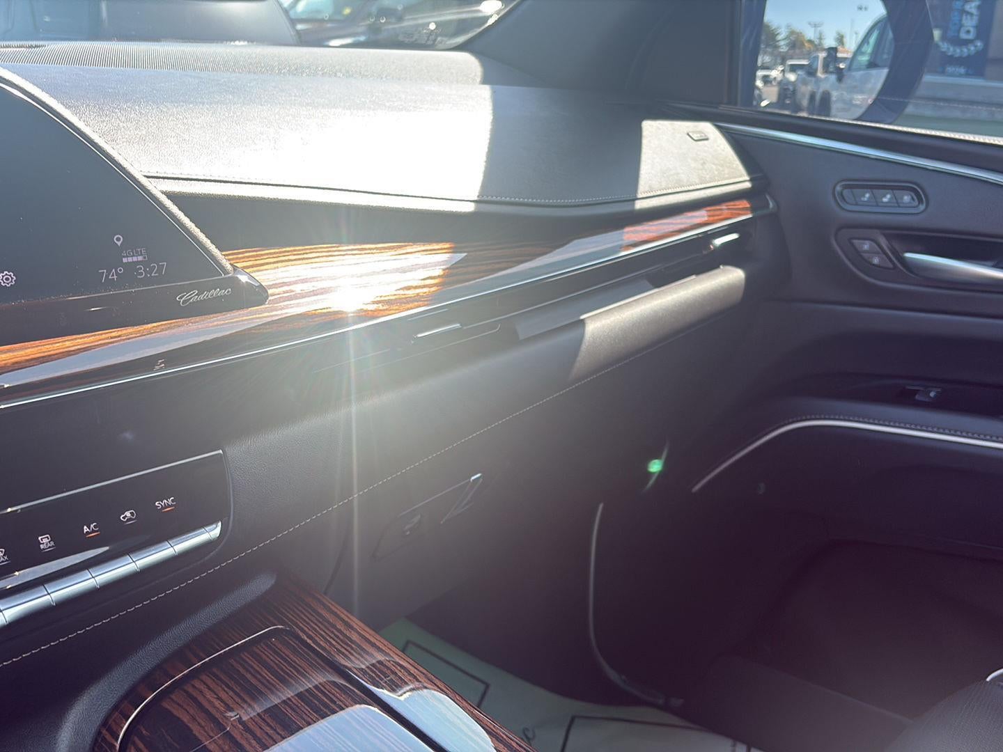 2022 Cadillac Escalade ESV Premium Luxury