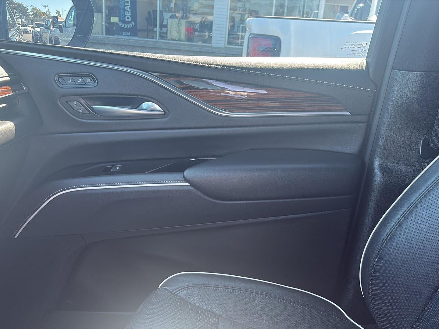 2022 Cadillac Escalade ESV Premium Luxury