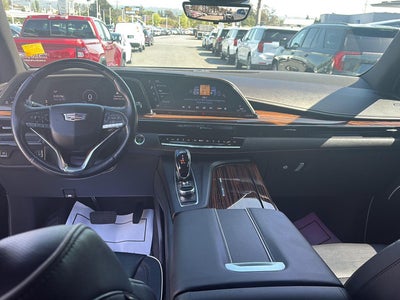 2022 Cadillac Escalade ESV Premium Luxury