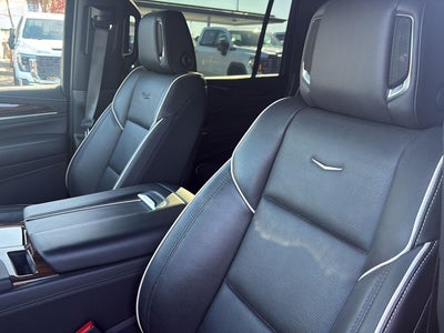 2023 Cadillac Escalade ESV Premium Luxury