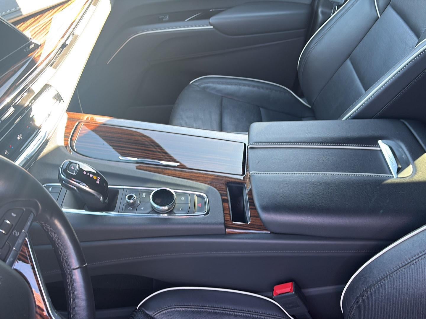 2023 Cadillac Escalade ESV Premium Luxury