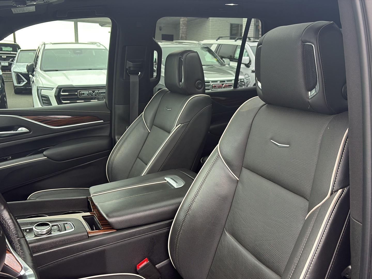 2023 Cadillac Escalade Premium Luxury